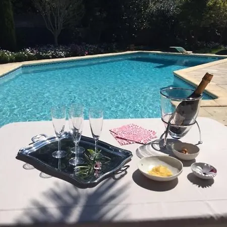 Privee Independante Et Luxueuse Au Calme Villa